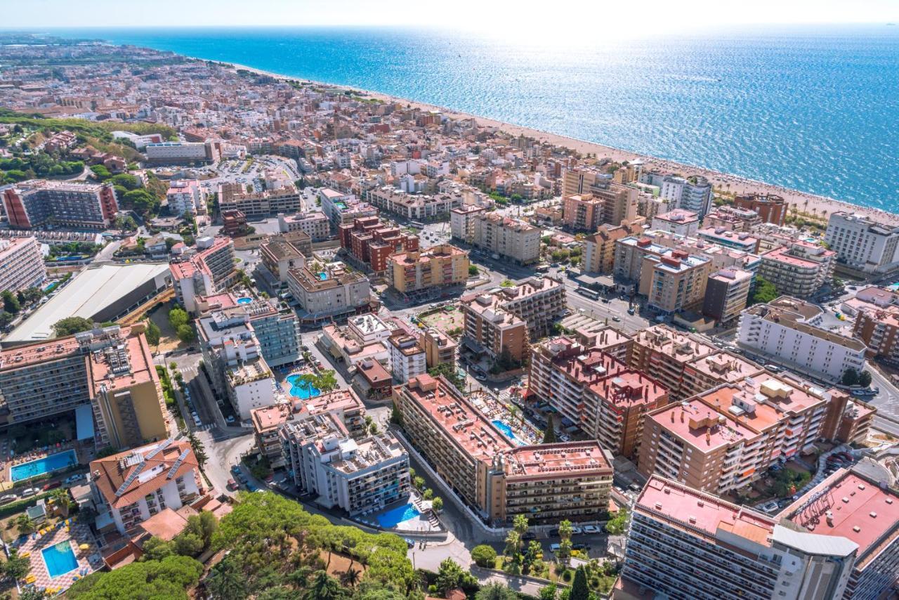 Hotel Bon Repos Calella Bagian luar foto