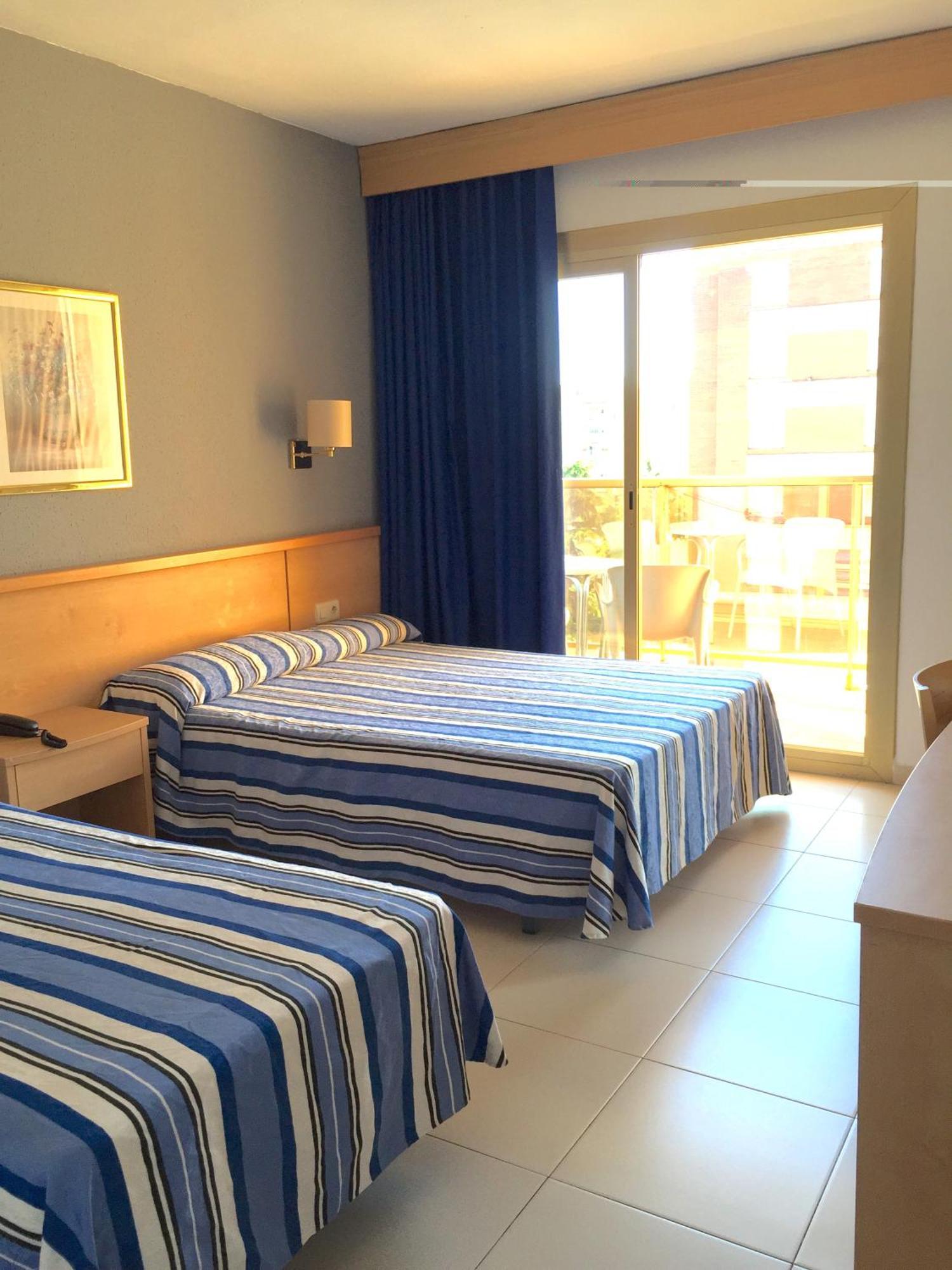 Hotel Bon Repos Calella Ruang foto
