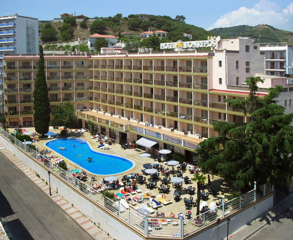 Hotel Bon Repos Calella Bagian luar foto